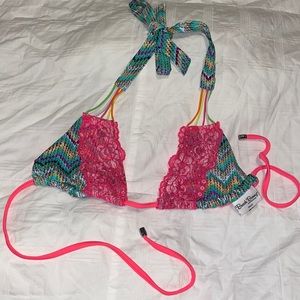 Beach Bunny bikini top, size Medium, hot pink
